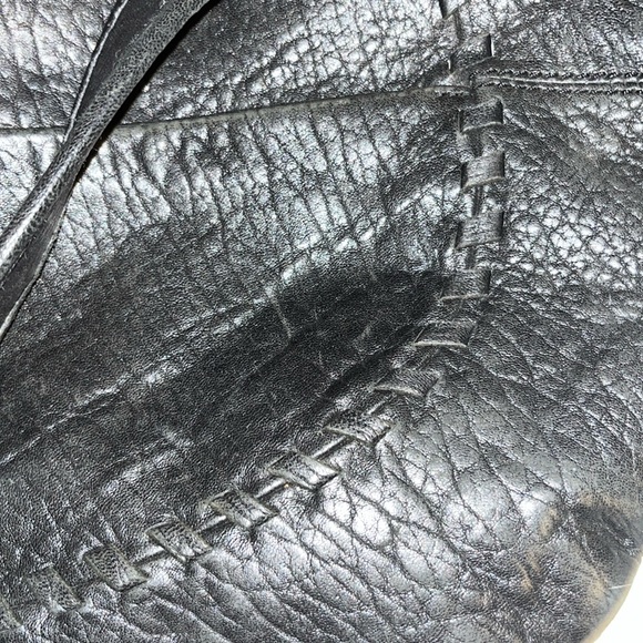 Vtg Hobo International Large Pebbled Leather Teardrop Crossbody Sling black - Picture 10 of 12